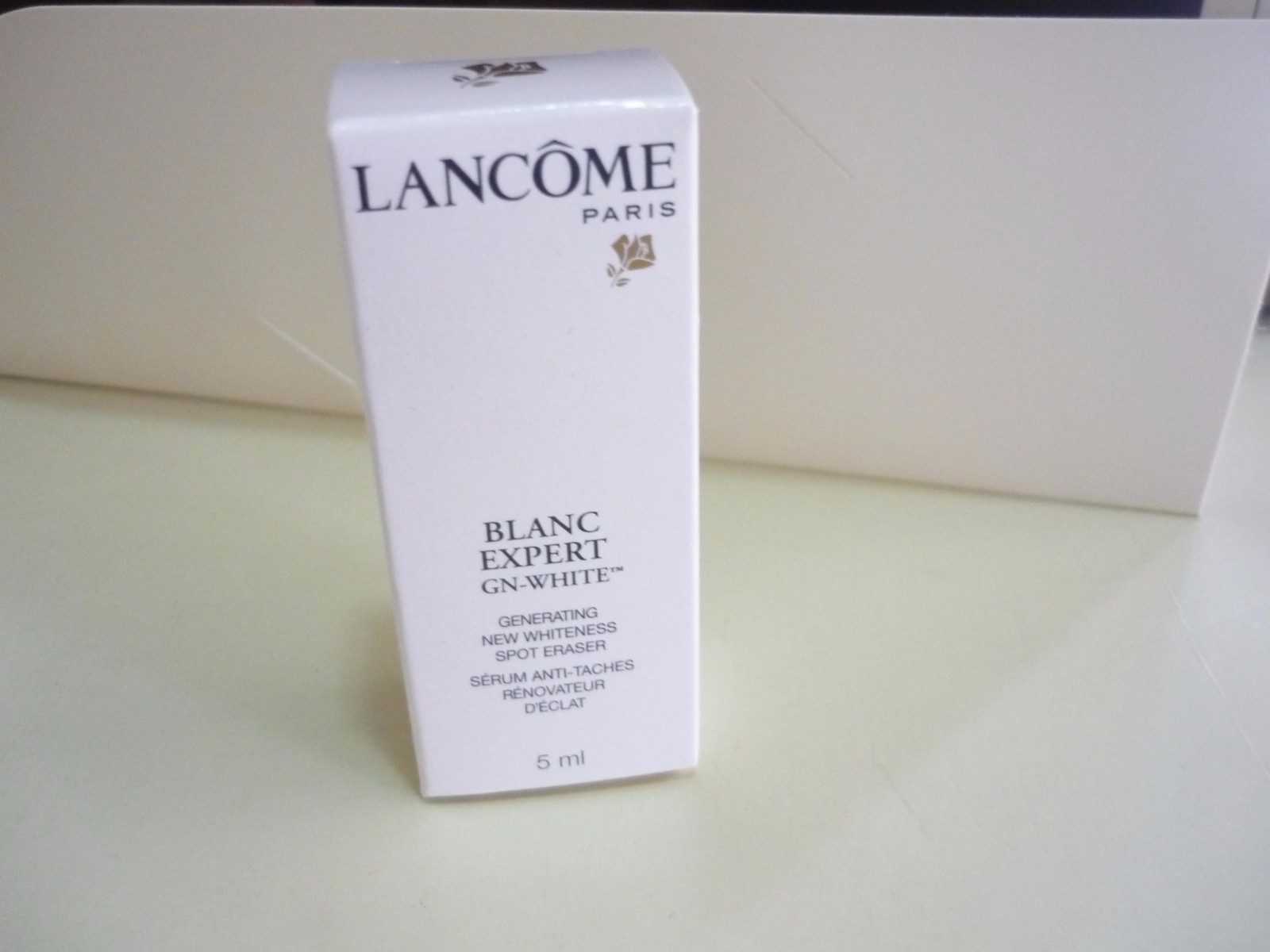 兰蔻化妆品英文BLANCEXPERT翻译中文什么意思