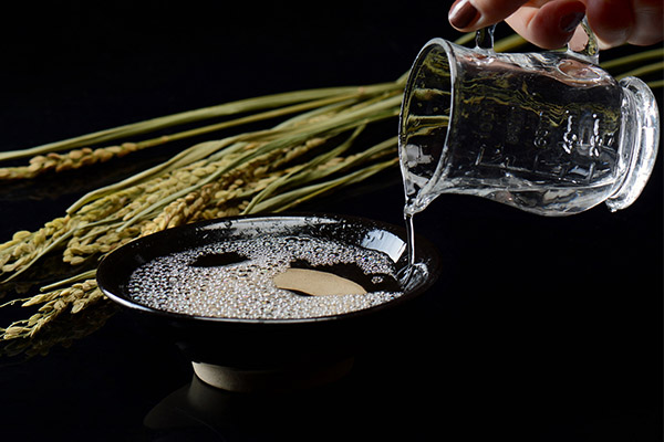 世卫组织称育龄妇女应禁止饮酒，饮酒的危害有哪些？