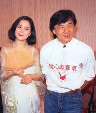 成龙有几个老婆？