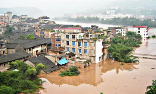 山西此轮强降雨，太原被「倒进」约 98 个西湖水量，为何会有如此大水量？目前情况如何？