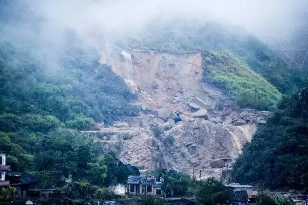 今年来最大规模雷暴大风来袭，会带来多大的地质灾害？