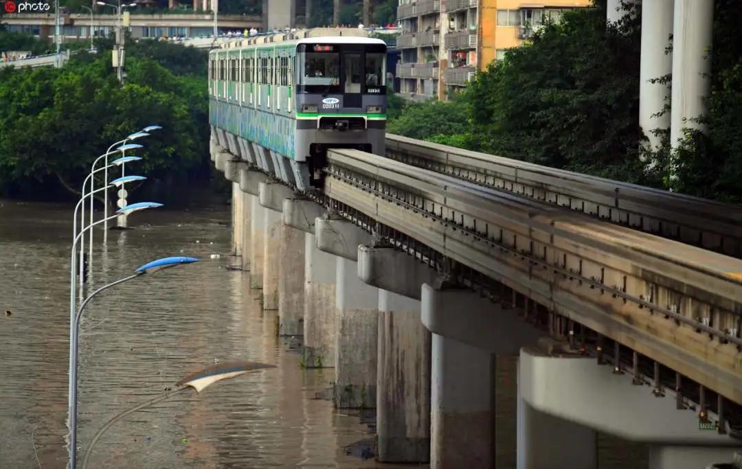 重庆轨道2号线变水上列车，重庆洪灾到底有多严重？