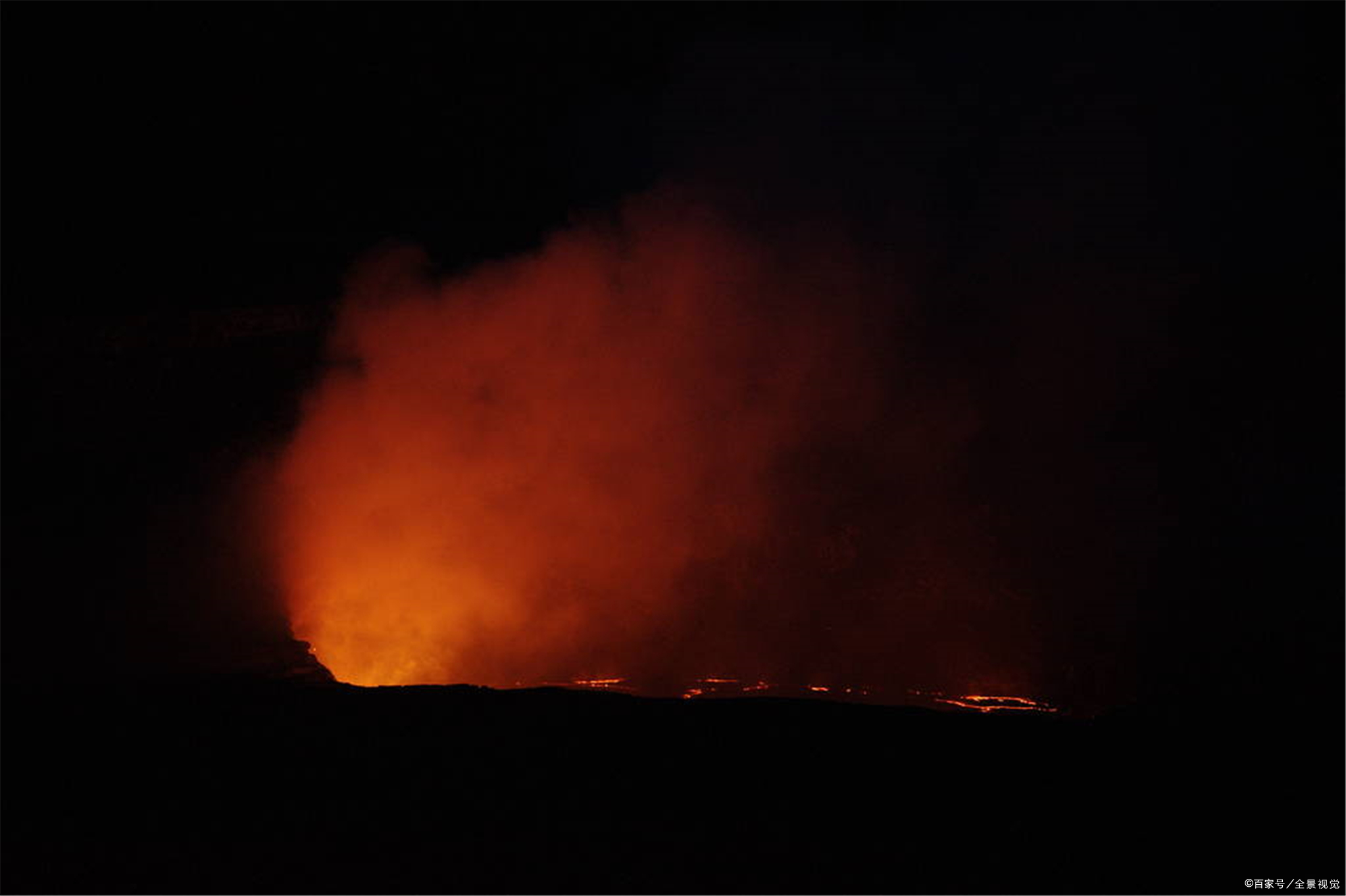 夏威夷群岛为什么火山这么多，这些火山会爆发吗？