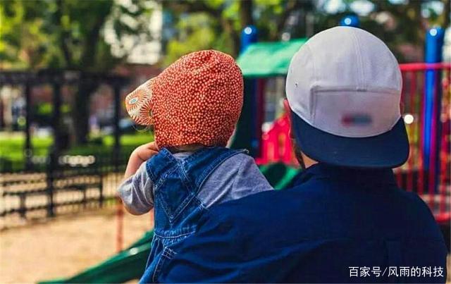 幼儿园吃饭太慢要去厕所吃？孩子在校受委屈，家长应该怎么做？