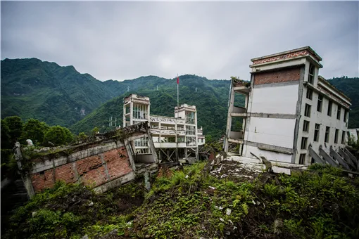 泸定地震已致74人遇难，死亡人数还会继续上升吗？