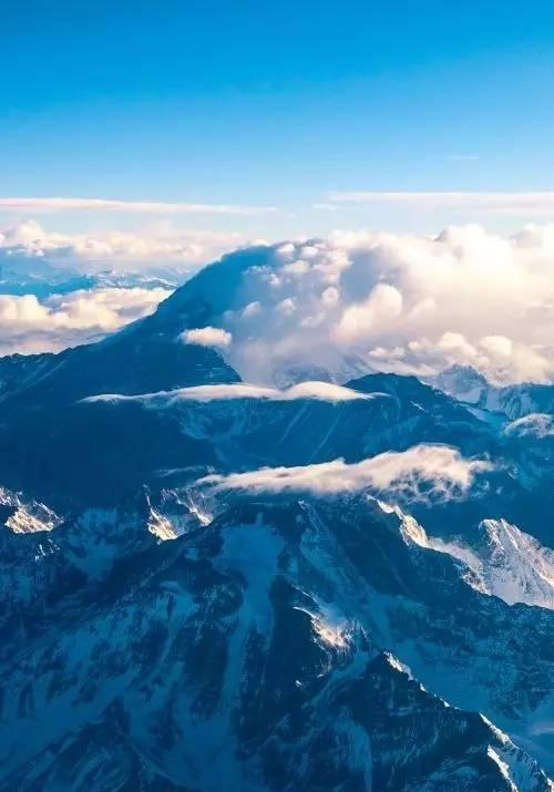 地球上离中国最远的地方在哪里，当地的风景怎么样？